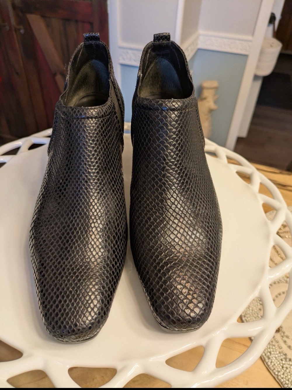 💜 Brighton Trill Womens Black Python Leather Silver Heel Booties Boots Size:8
